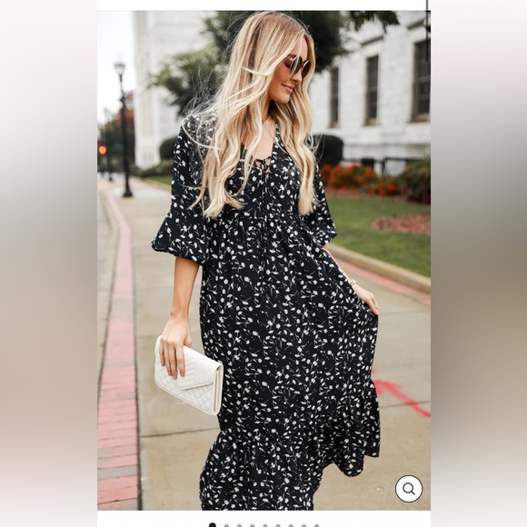 Hudson Gray Dresses & Skirts - NWT Beloved Elegance Floral Maxi dress